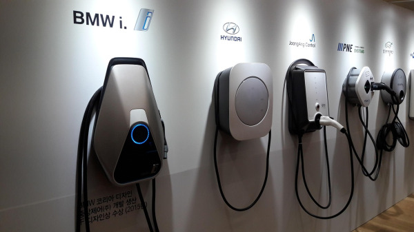 electrician install ev charger
